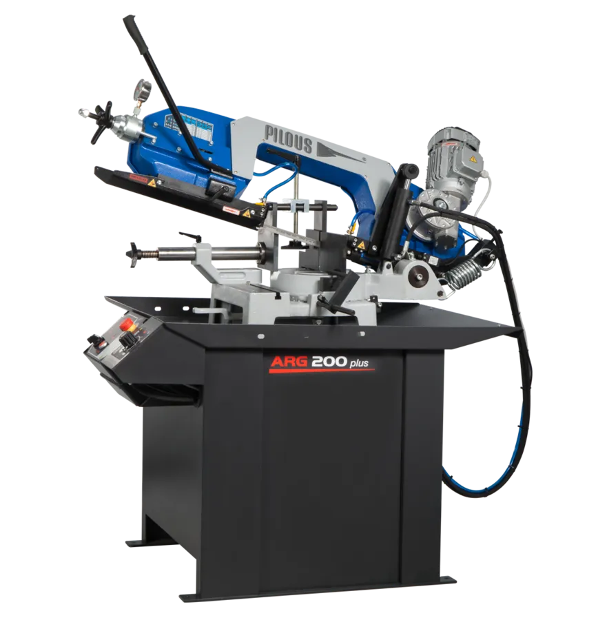 Strojní dělení a vrtání materiálu - Kovo Broža, třískové obrábění dílů, Strážek